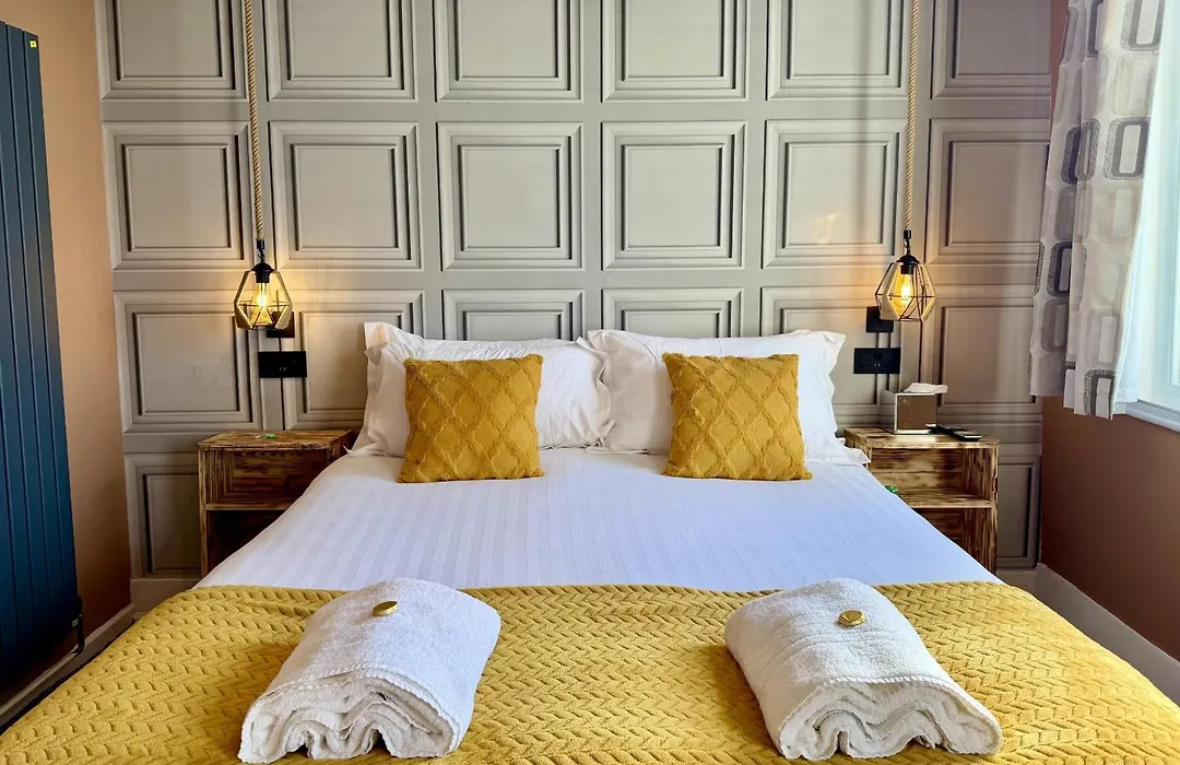 The Crescent Guest House-1