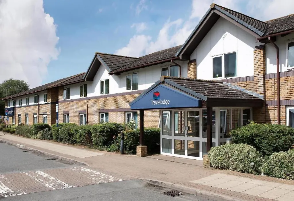 Travelodge Bicester Cherwell Valley M40-1
