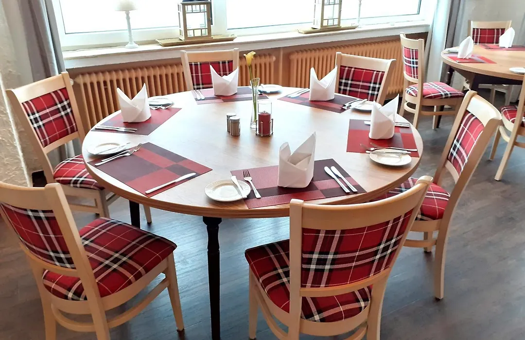 Land-gut-Hotel Zum alten Forsthaus-1
