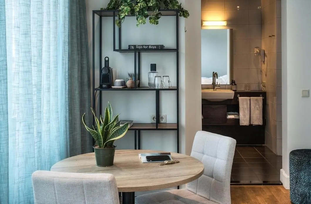 Boutique Hotel Lumiere & Appartementen-1