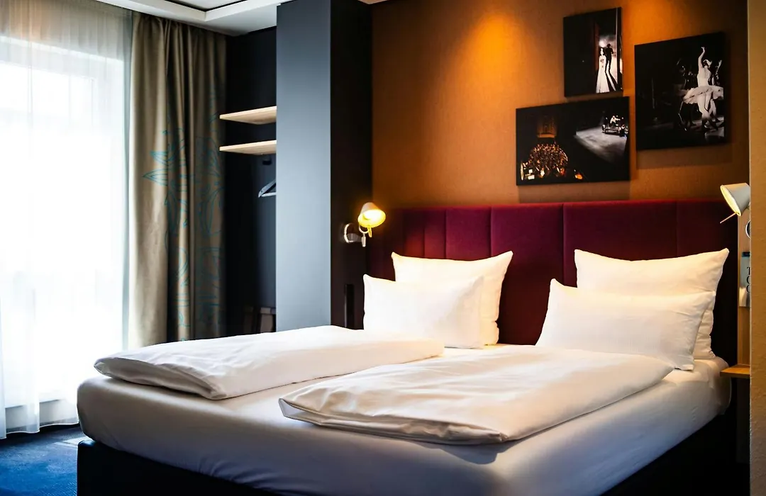 Motel One Stuttgart-Mitte-1