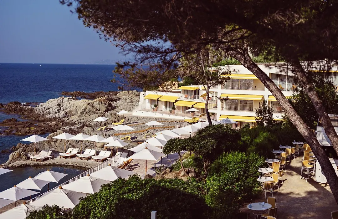 Les Roches Rouges, a Beaumier hotel-1