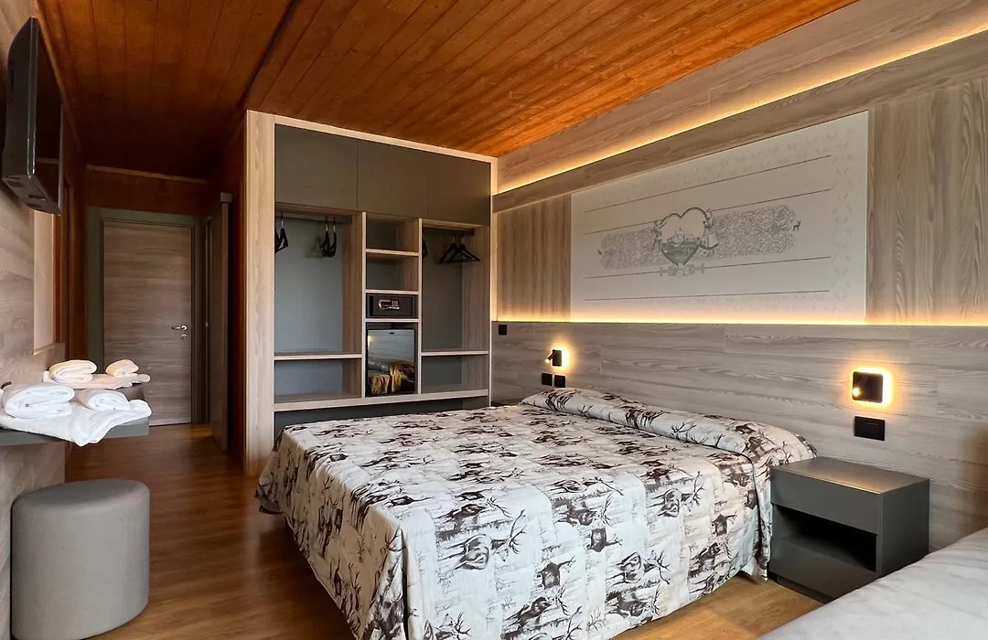 Hotel Vezzena-1