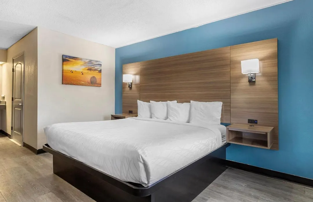 Days Inn By Wyndham Victoria Tx East-1