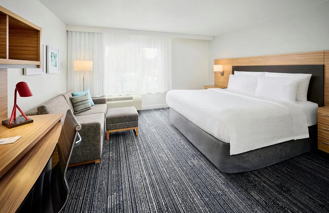 Towneplace Suites By Marriott Ottawa Kanata-1