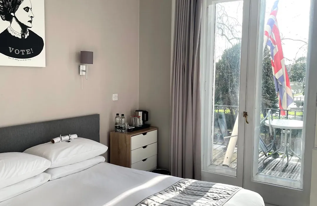 Hotel 63-1