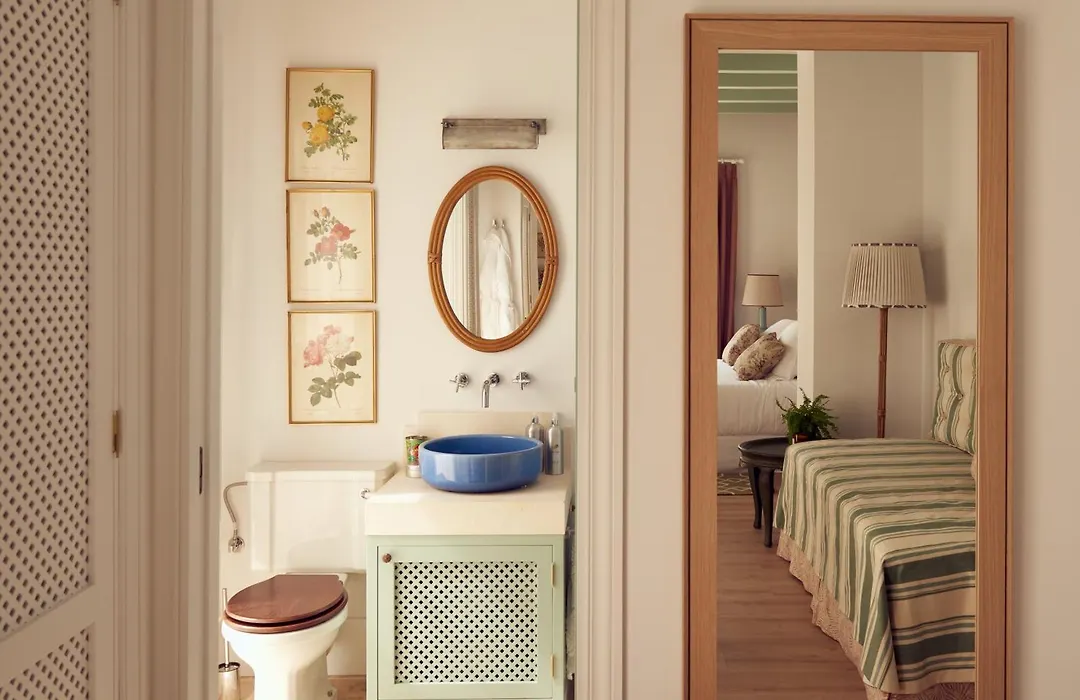 Cristine Bedfor Mahon Boutique Hotel-1