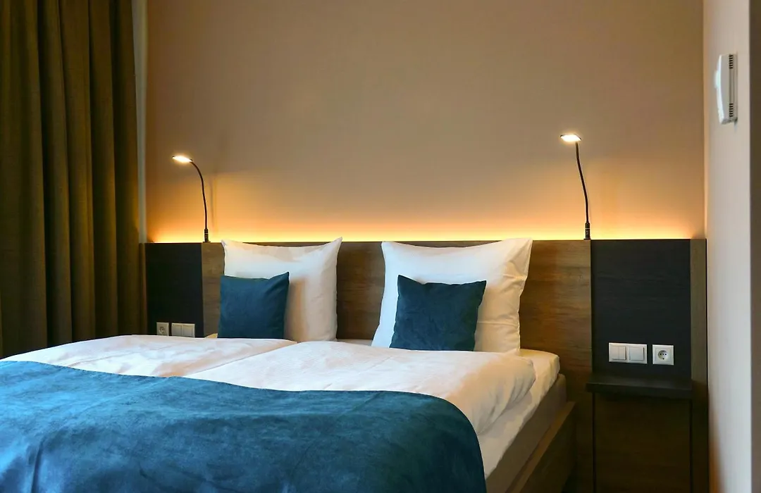 H24 Stadthotel Bernau-1
