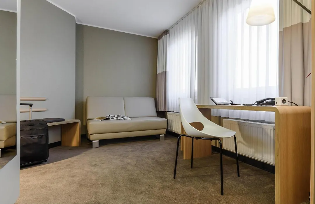 Ibis Frankfurt Centrum-1