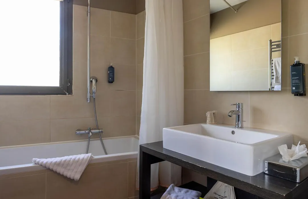 Hotel Du Lac-1