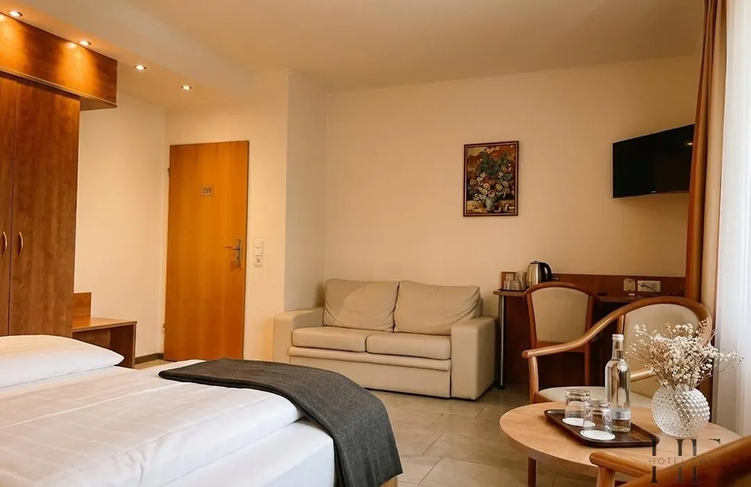 Hotel Falk-1