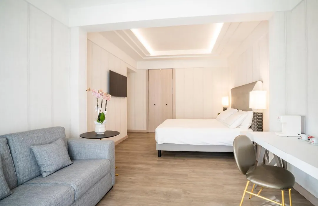 Splendido Bay Luxury Spa Resort-1