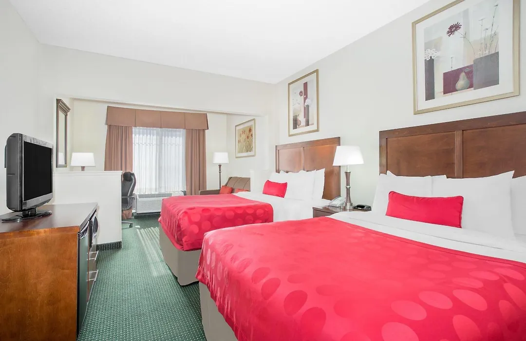 Ramada By Wyndham Denver International Airport-1