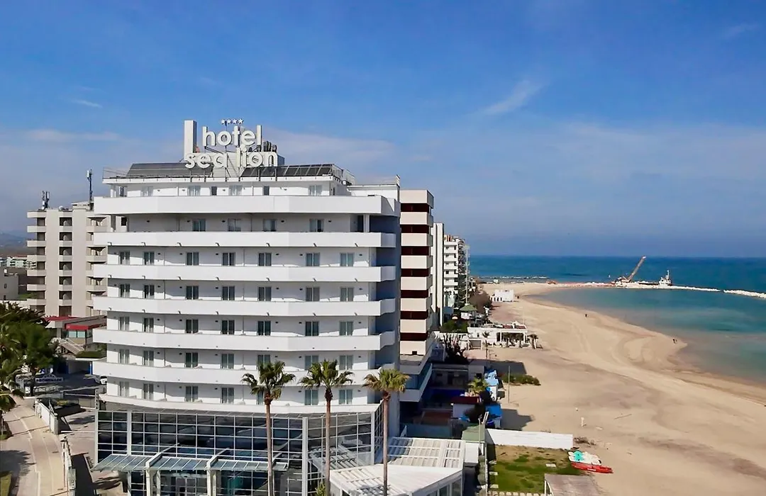 Sea Lion Hotel-1