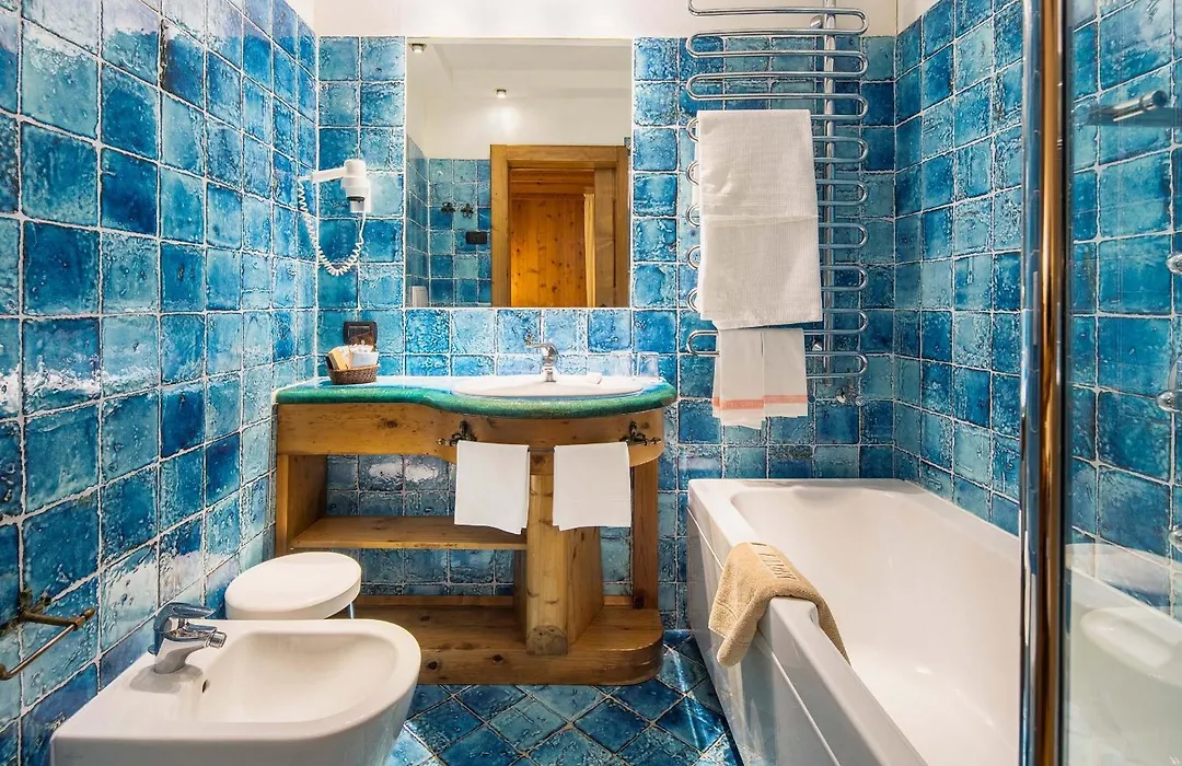 Hotel Cortina-1