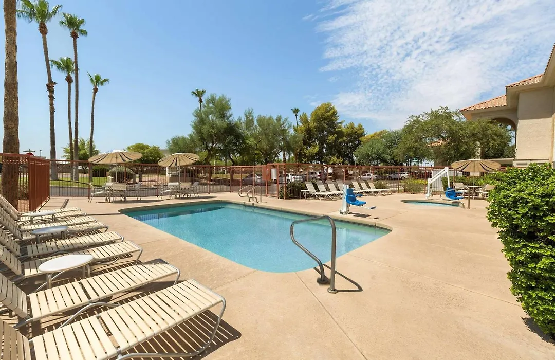 Country Inn & Suites By Radisson, Phoenix Airport, Az-1