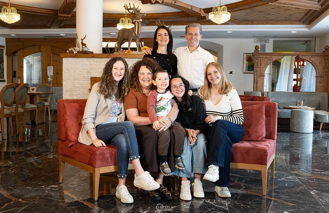 Family Hotel La Perla-1