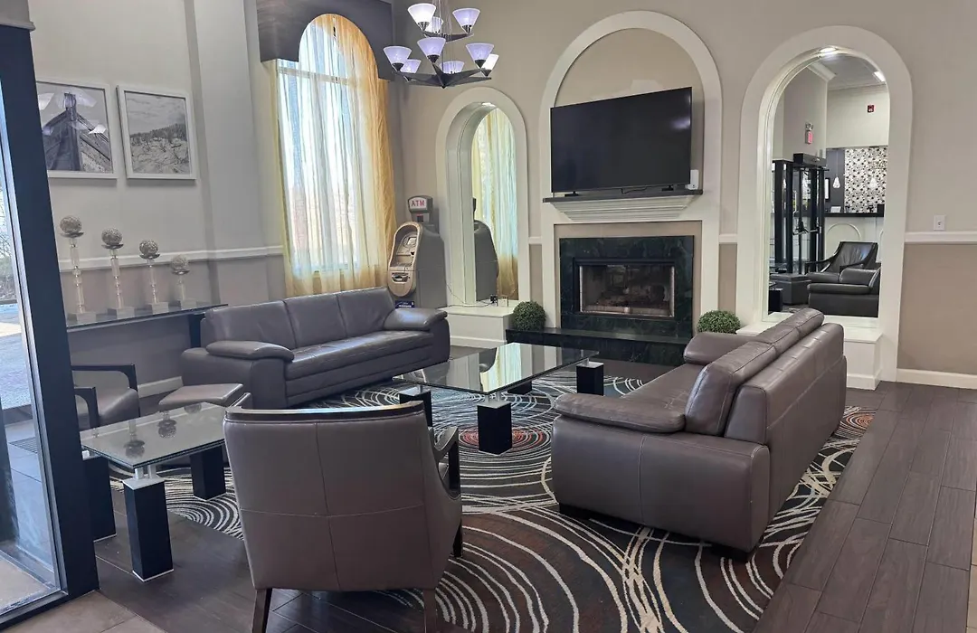 Days Inn & Suites By Wyndham Festus-1