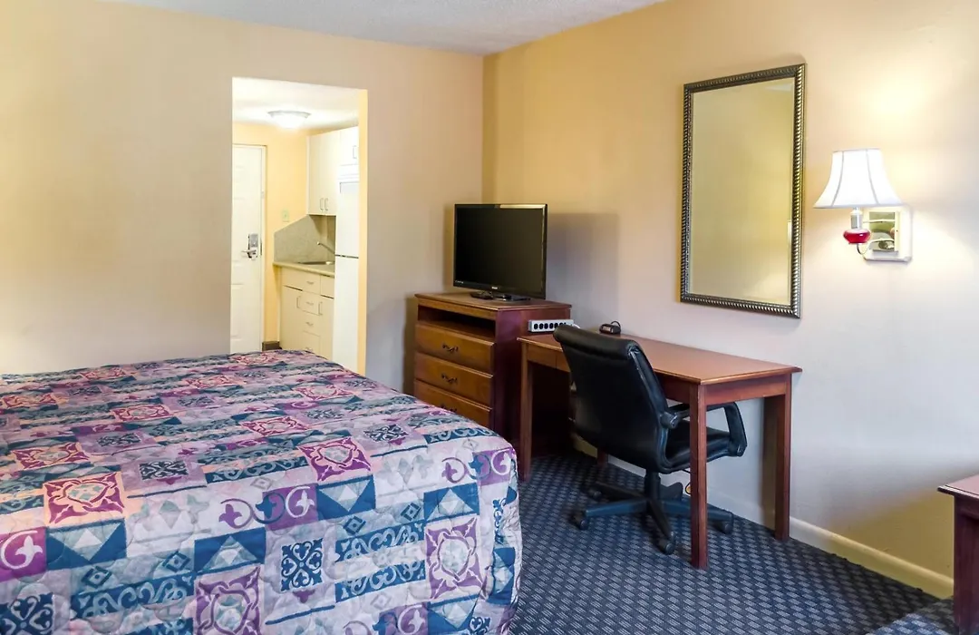Rodeway Inn Vicksburg-1