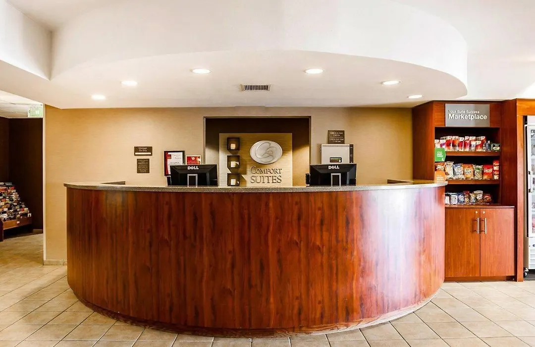 Comfort Suites Independence - Kansas City-1