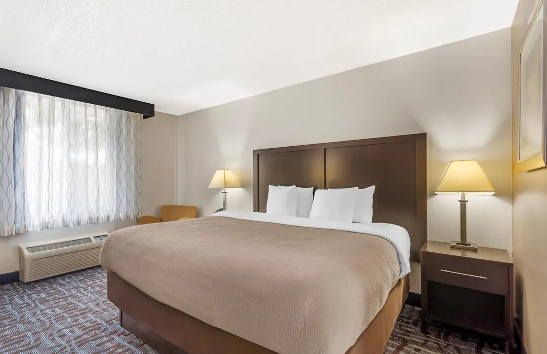 Quality Inn & Suites Chattanooga-East Ridge-1
