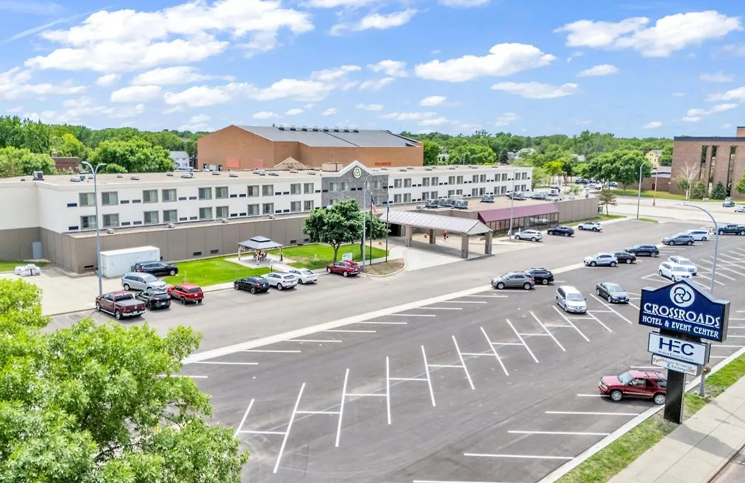 Crossroads Hotel And Huron Event Center-1