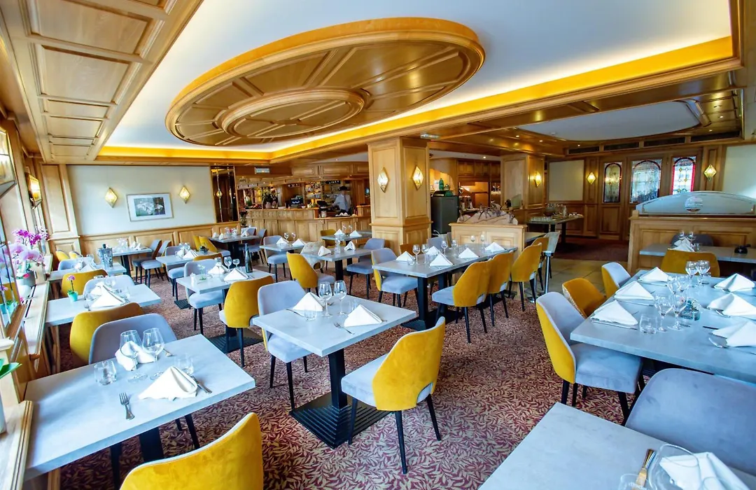 Best Western Plus Au cheval Blanc à Mulhouse-1