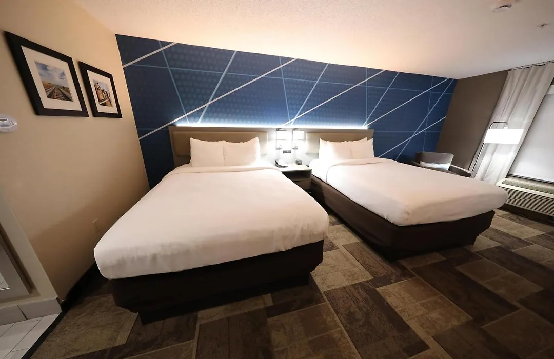 Comfort Inn & Suites Hutchinson-1