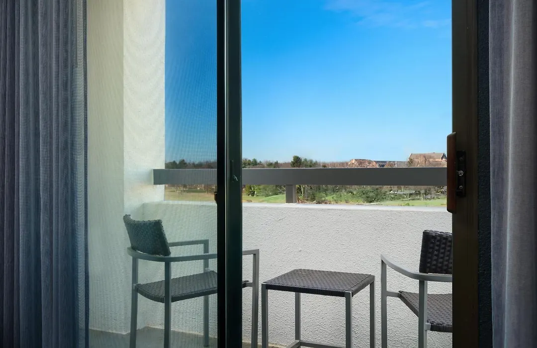 Courtyard Columbus Worthington-1