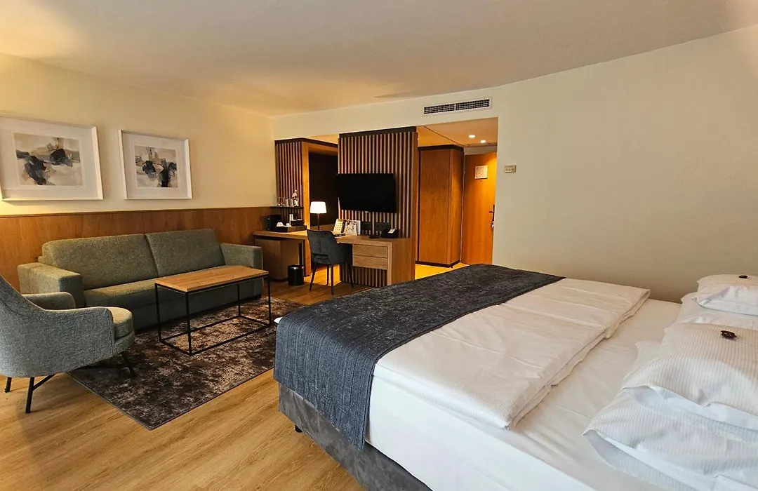 Rogner Hotel Tirana-1