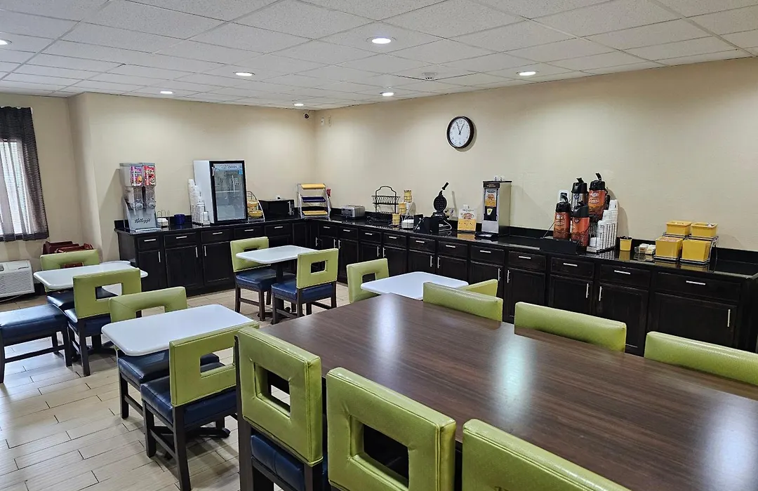 Days Inn By Wyndham Ashland-1