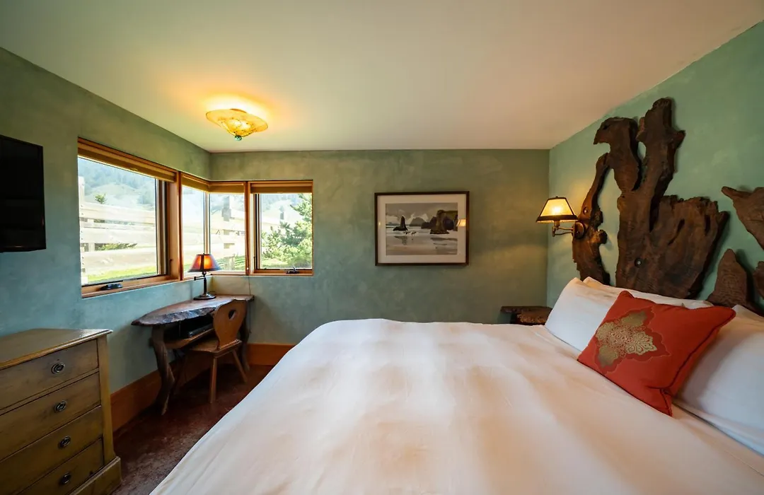 The Inn At Newport Ranch-1