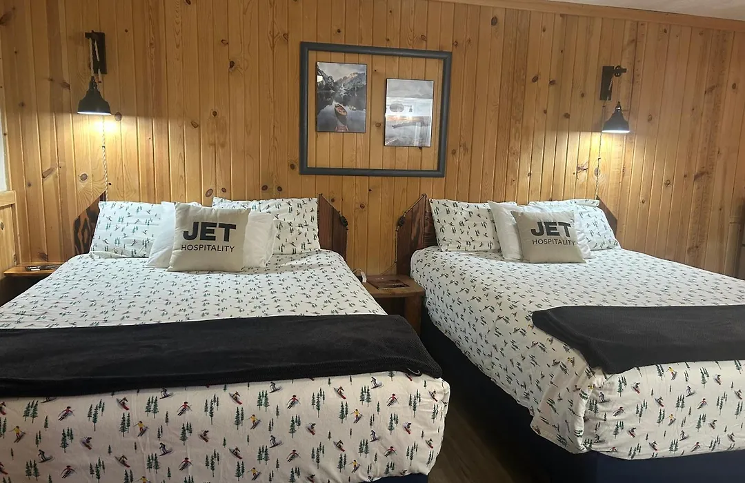 Columbia Point Resort-1