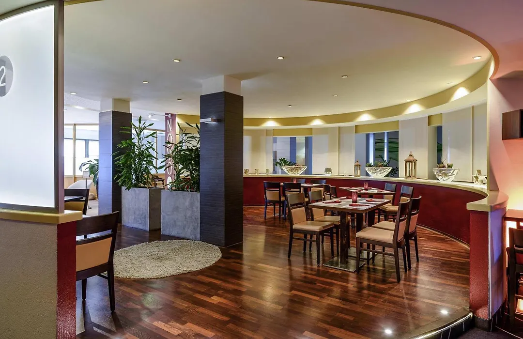 Novotel Frankfurt City-1