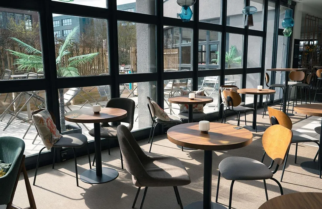Ibis Luxembourg Airport-1