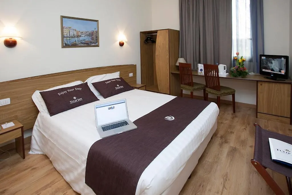 Tulip Inn Padova-1