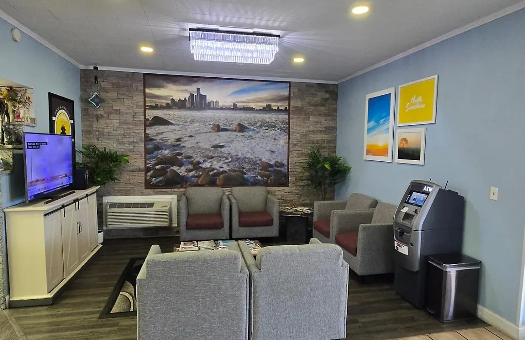 Days Inn By Wyndham Livonia Canton Detroit-1