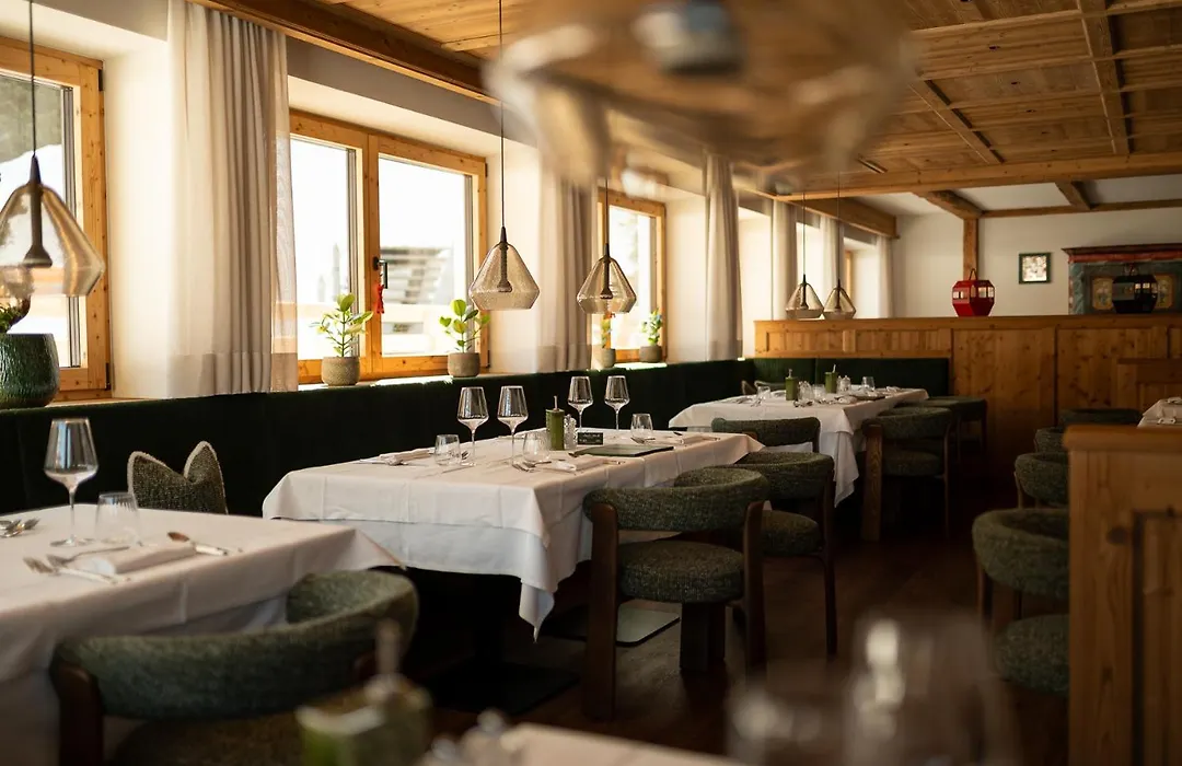 Hotel Sella***s-1