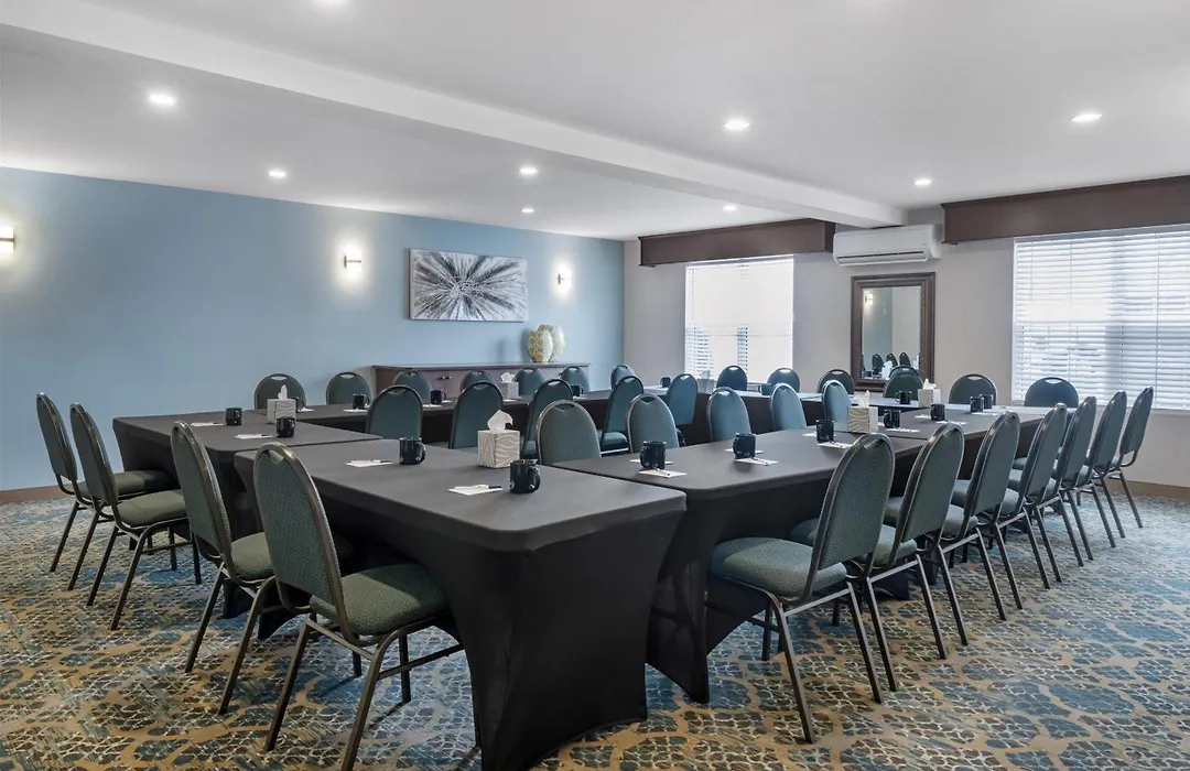 Best Western Plus Grand-Sault Hotel & Suites-1