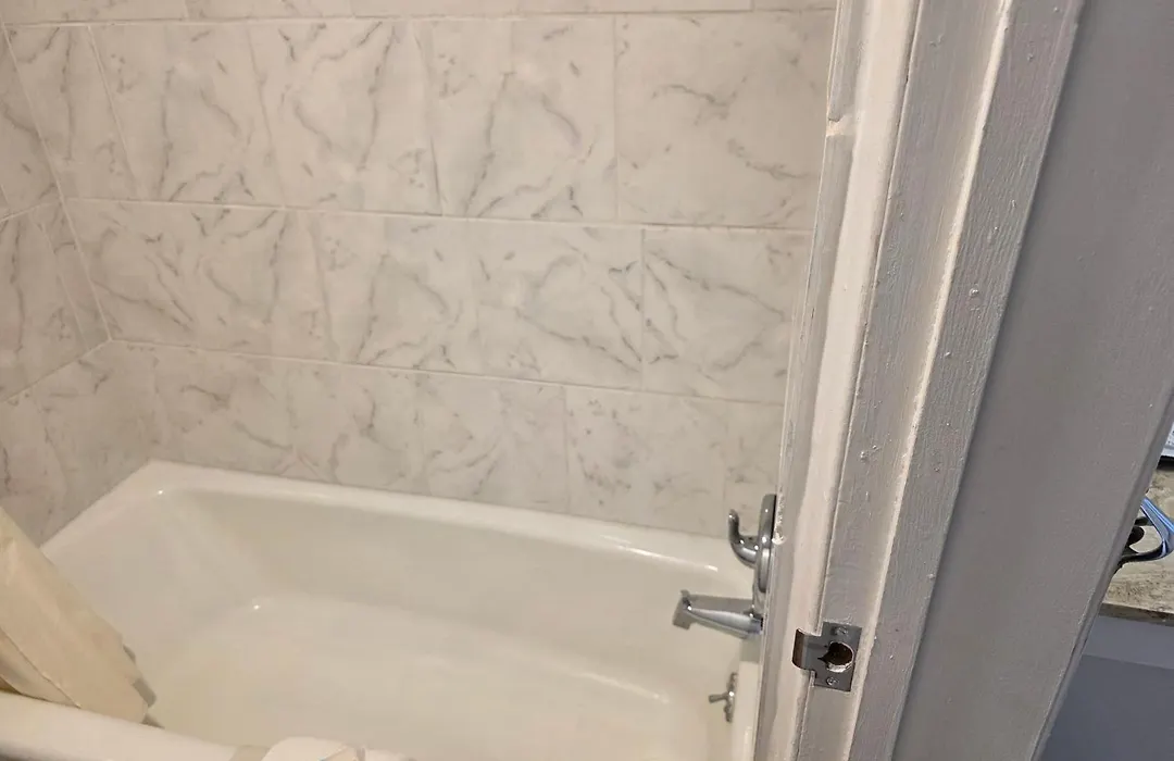 Economy Inn-1