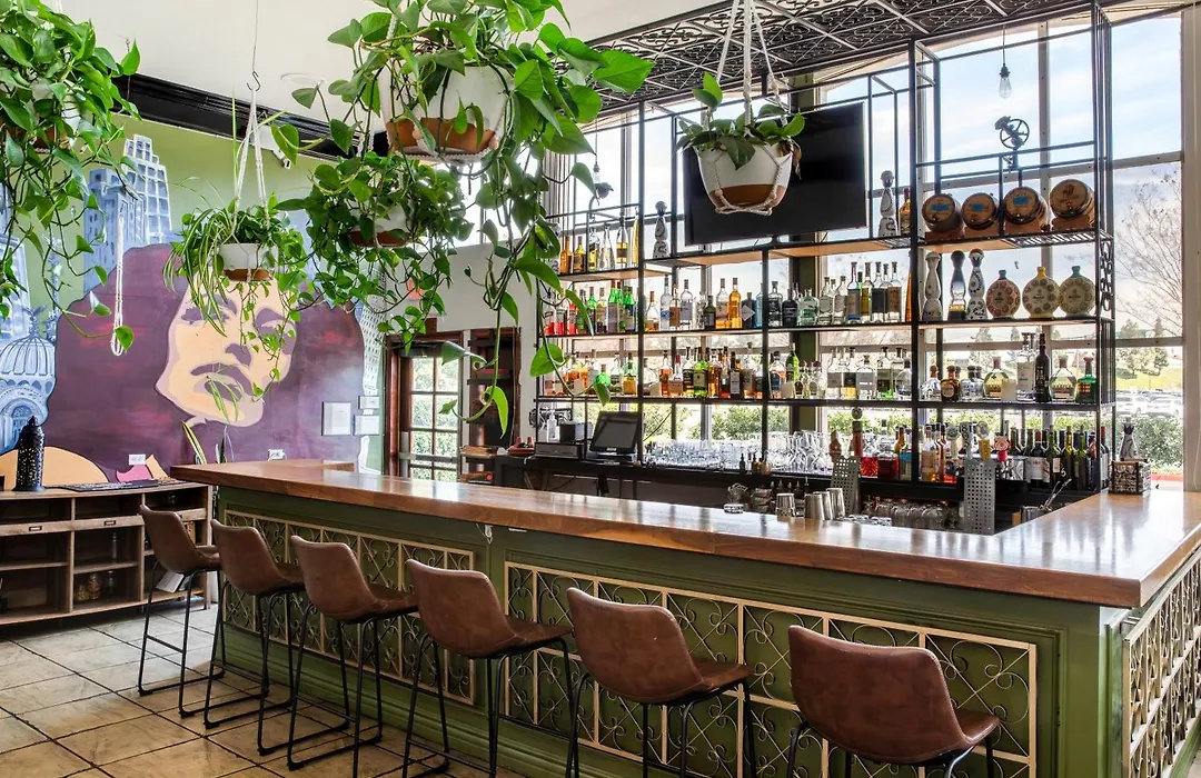 Alo Hotel By Ayres, Orange-1