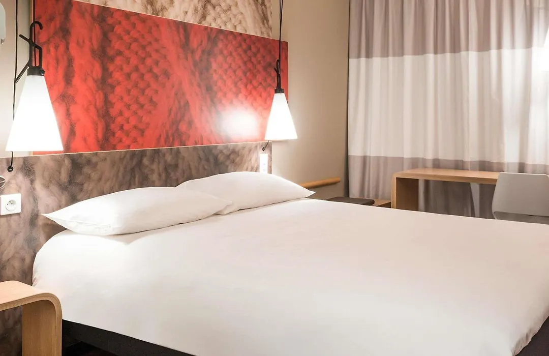Ibis Villefranche Sur Saone-1
