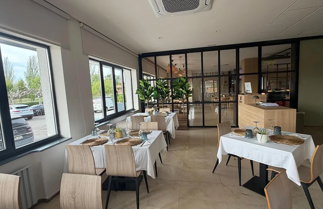 Hotel Valjunco-1