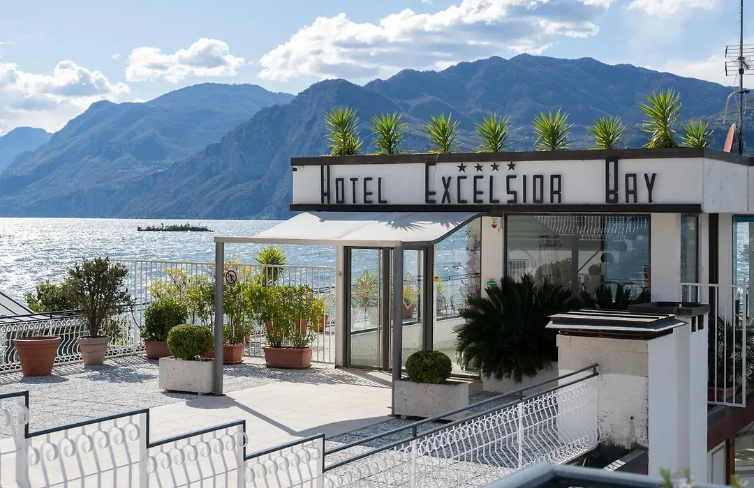 Hotel Excelsior Bay-1