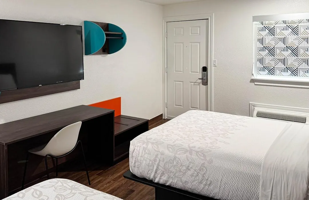 Motel 6 Classic Galveston, Tx Beach-Seawall-1