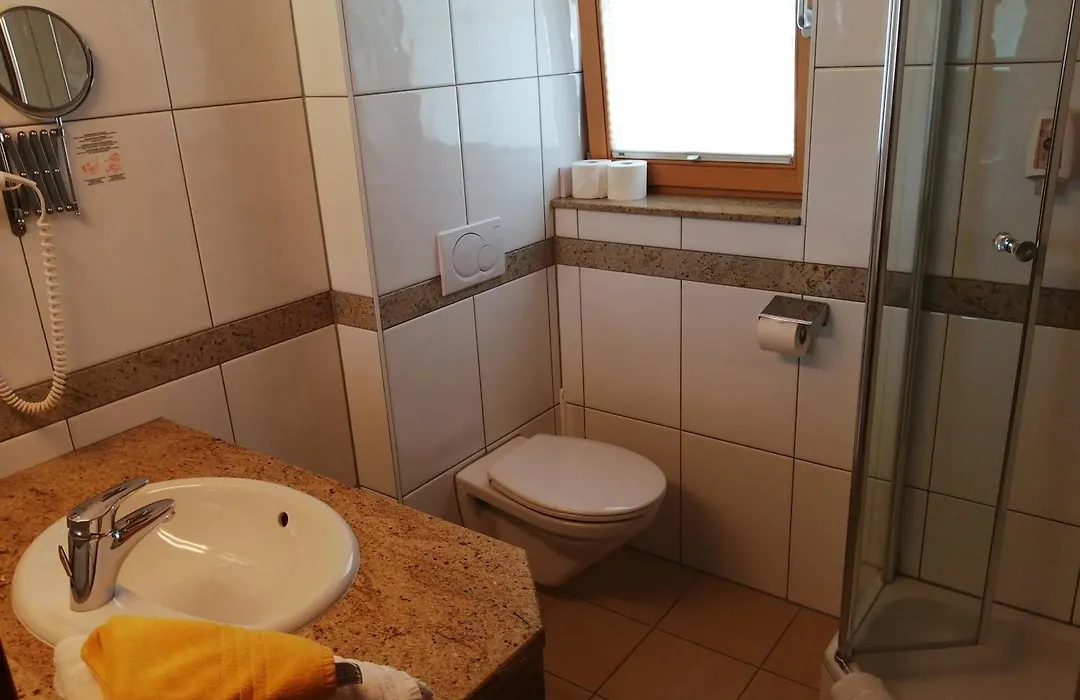 Hotel Enzian-1