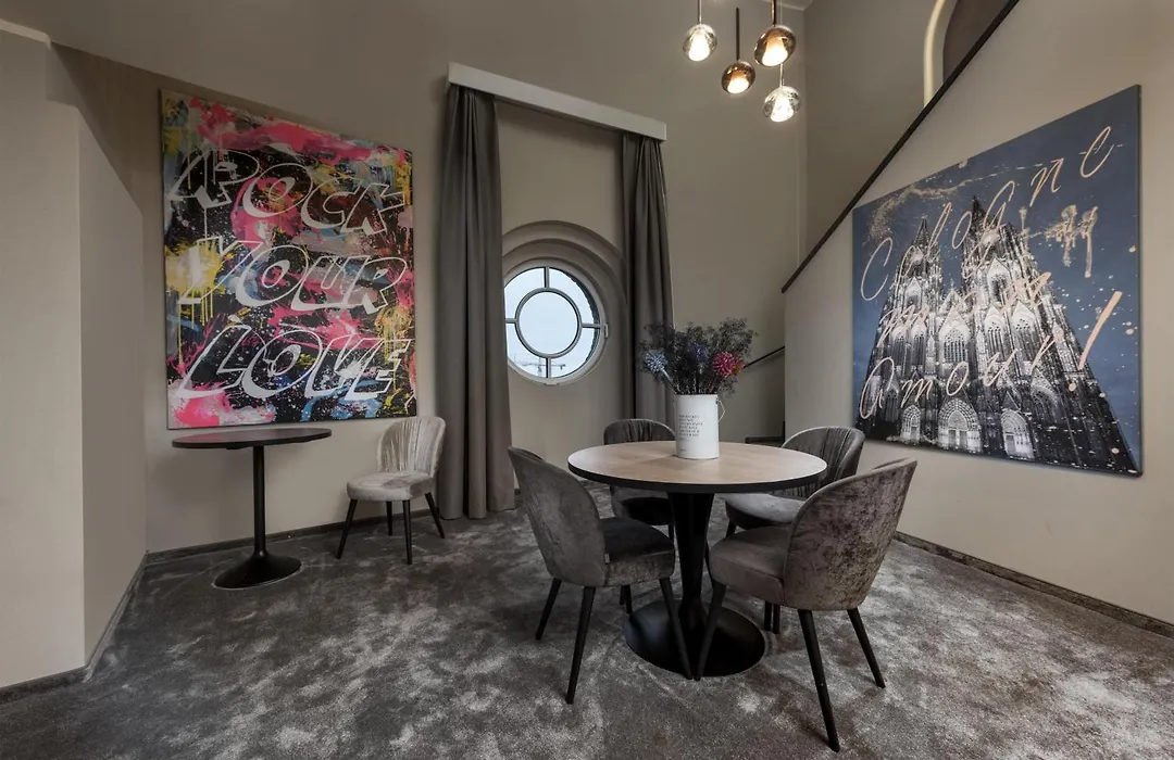 Wasserturm Hotel Cologne, Curio Collection By Hilton-1