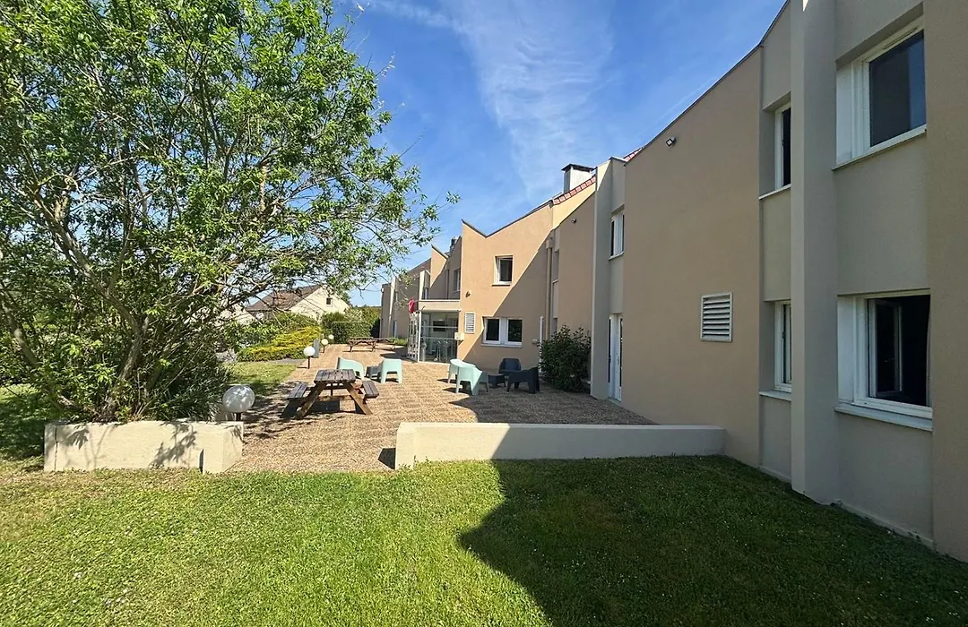 Hotel Ibis Autun-1