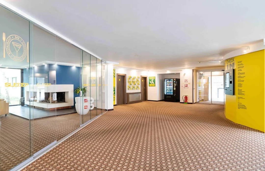 Sleeep Hotel Voesendorf-1