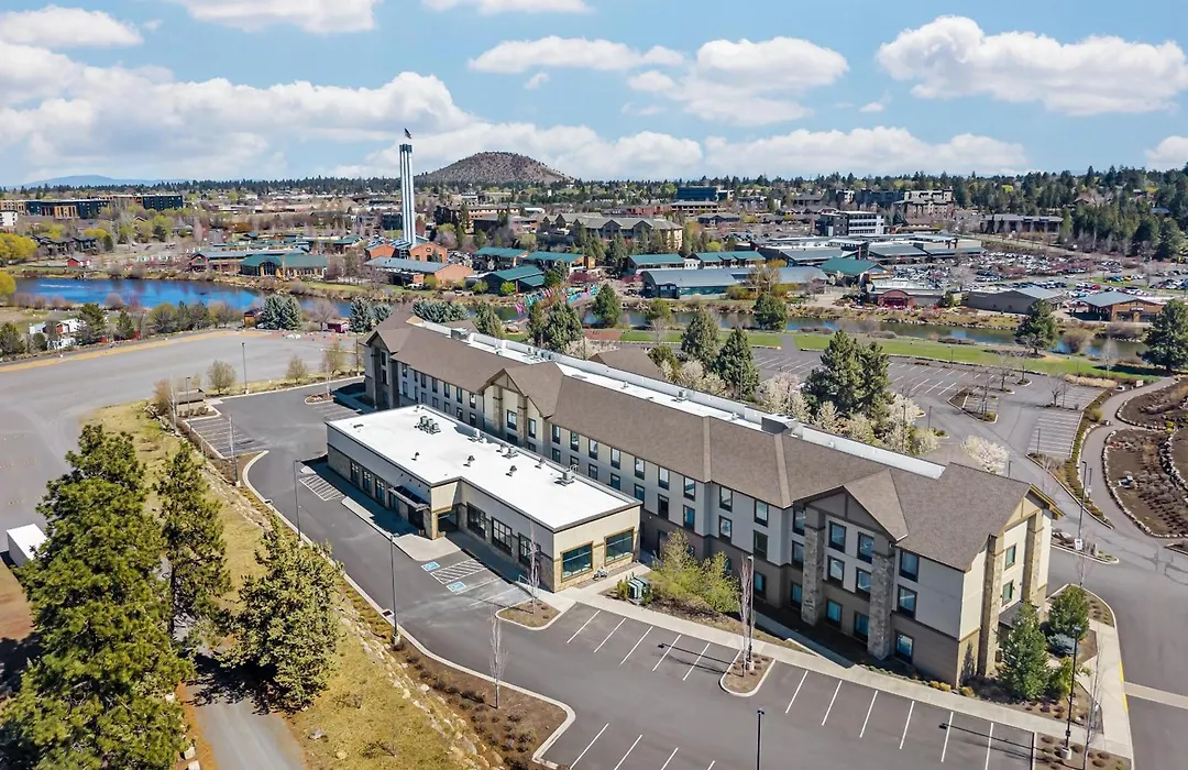 Hampton Inn & Suites Bend-1